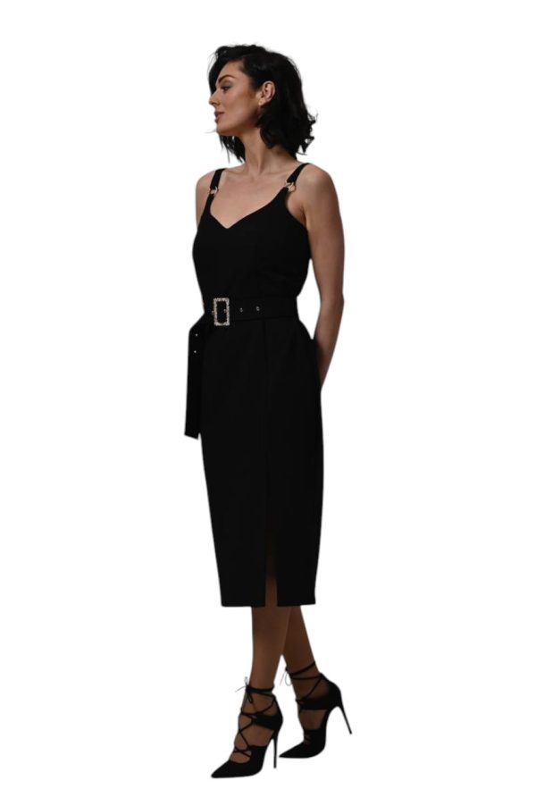чорна сукня з поясом 1